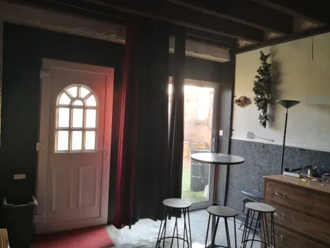 La Tanière Des Débauches à l'Antre Des Vices, vos gites BDSM et donjons BDSM proche de Valence